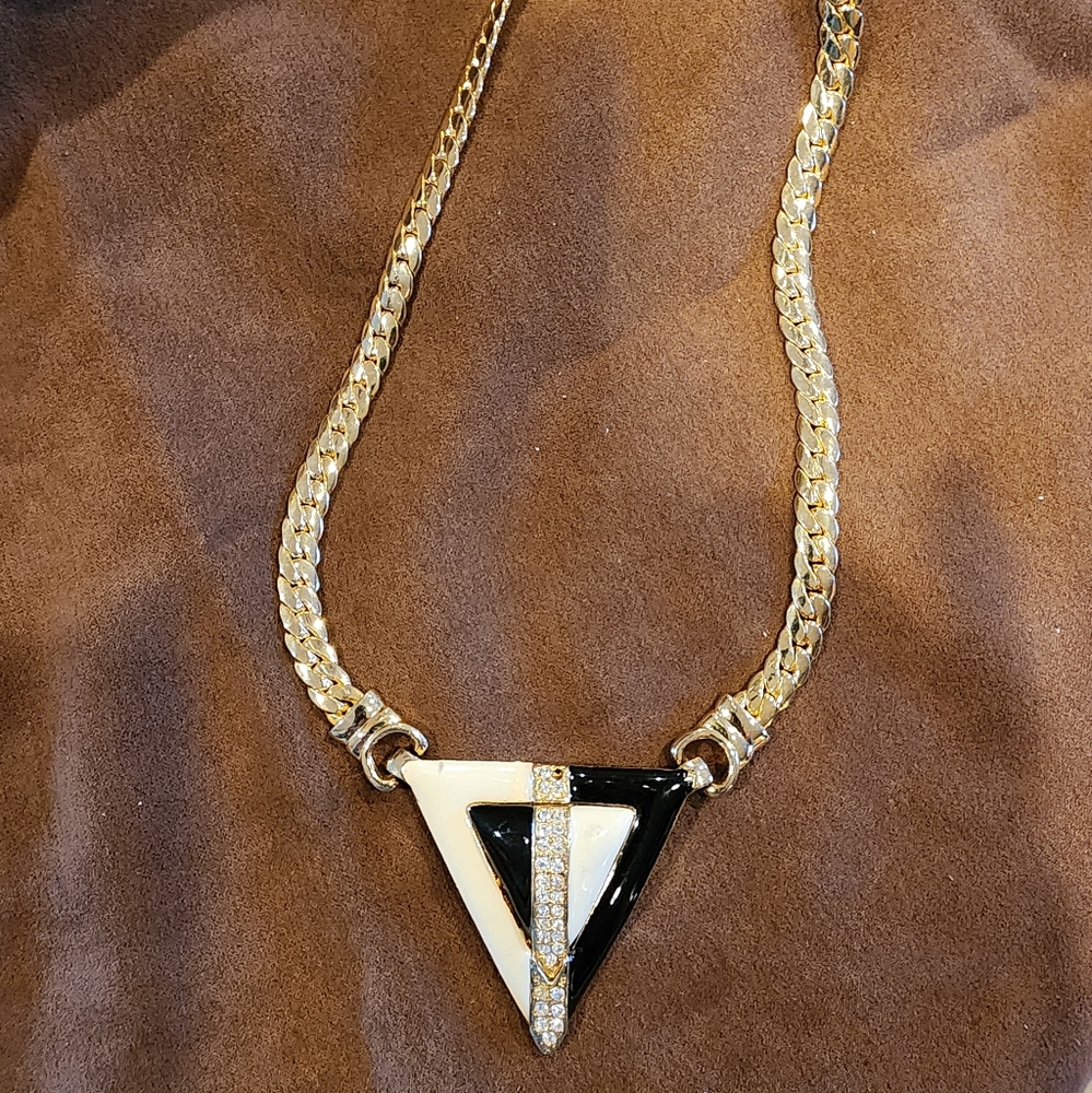Park Lane Vintage necklace